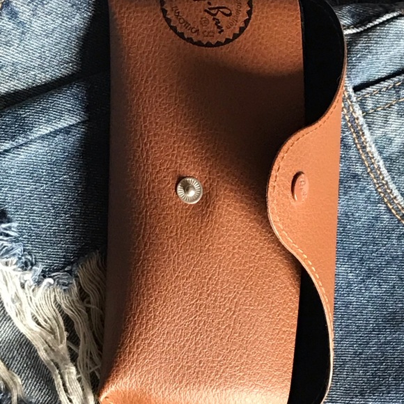 RAY-BAN Tortoise Shell Clubmaster Sunglasses - Picture 7 of 9